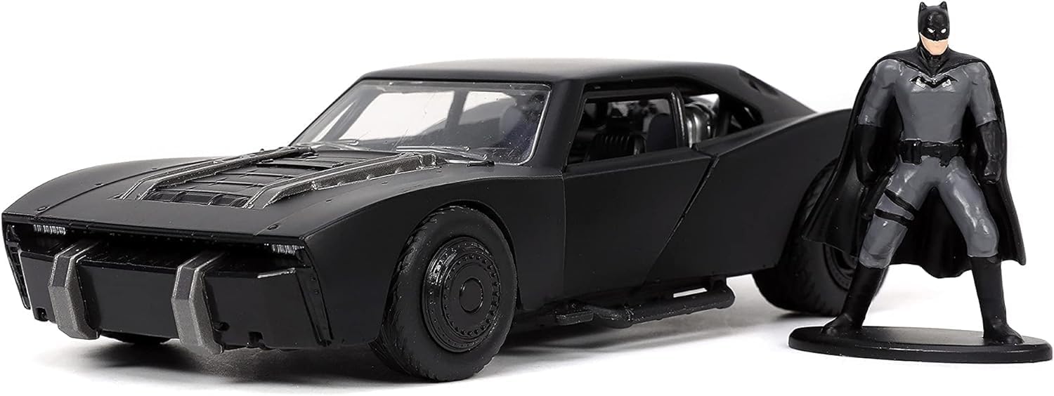 The Batman Batmobile with Figure 1:32 - Dynamic Duo Set