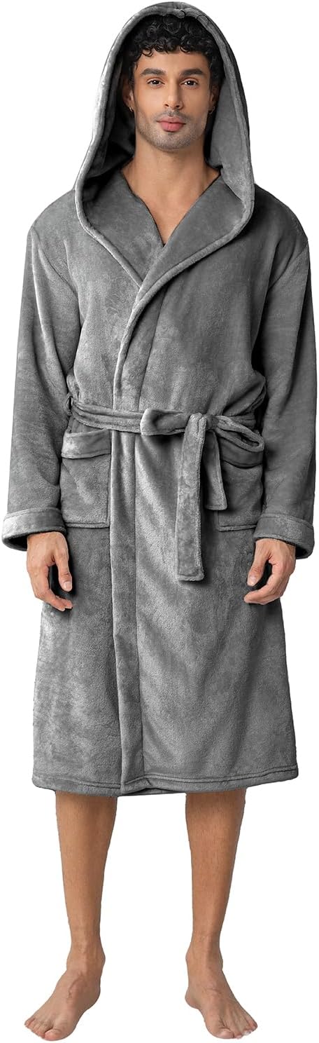 Men's Hooded Fleece Bathrobe for Ultimate Comfort and Warmth