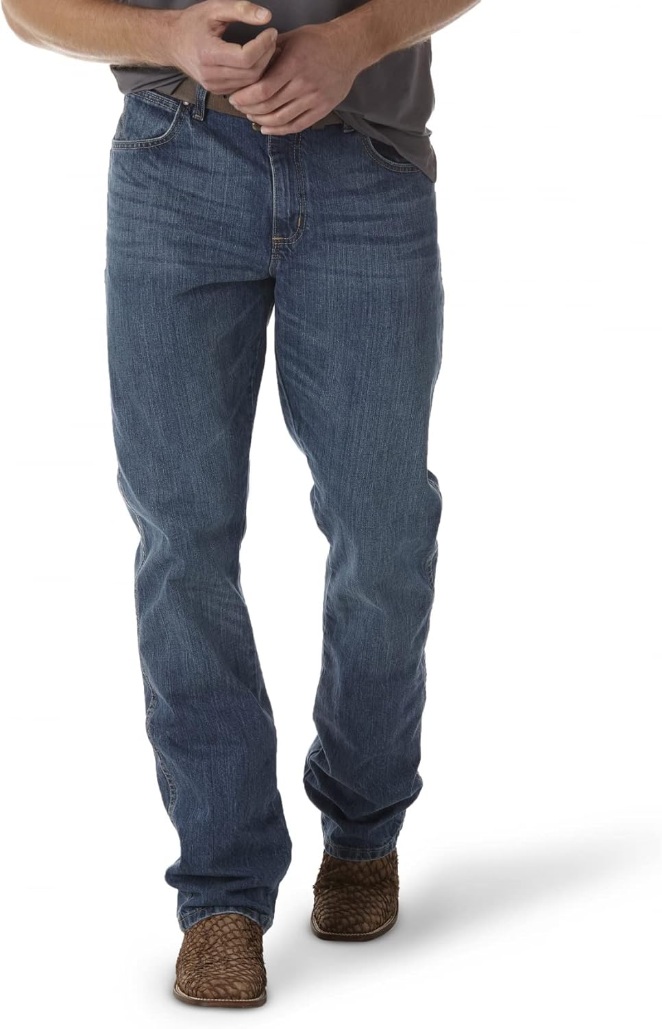 Wrangler Men's Retro Relaxed Fit Boot Cut Jean for Style