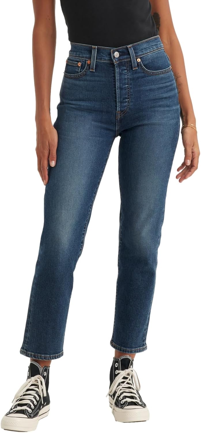 Levi's Women's Wedgie Straight Jeans for a Chic Look