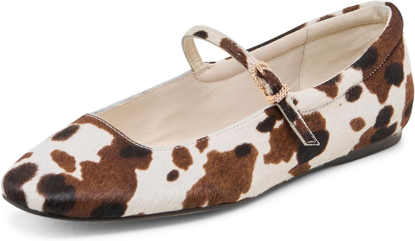 Dolce Vita Women's Reyes Ballet Flat: Chic and Versatile Footwear