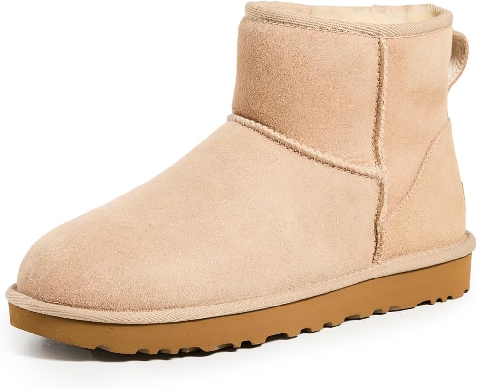 UGG Women's Classic Mini Ii Boot: Stylish Comfort for All Seasons