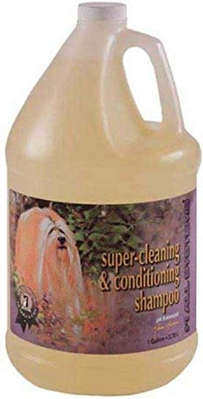 Super Cleaning and Conditioning Pet Shampoo for All Pets