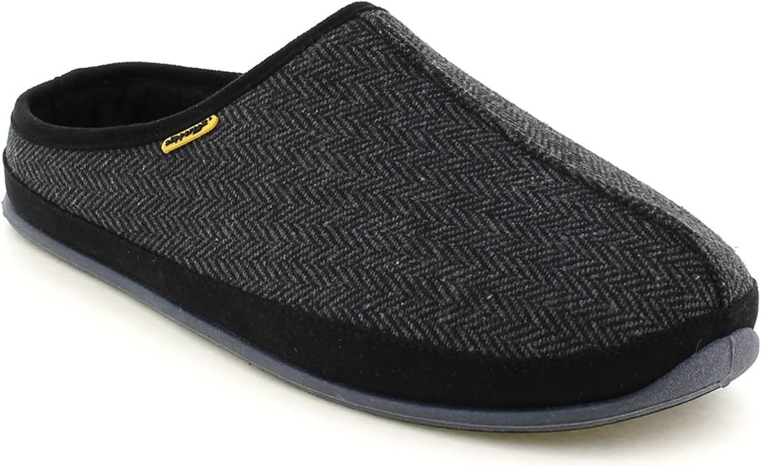 Deer Stags Men's Wherever Slipper: Comfort Meets Style