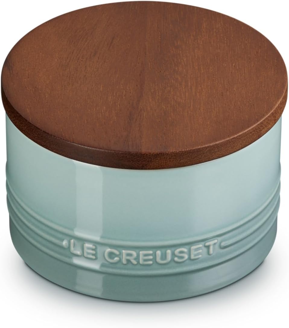Le Creuset Signature Salt Cellar with Wood Lid for Freshness