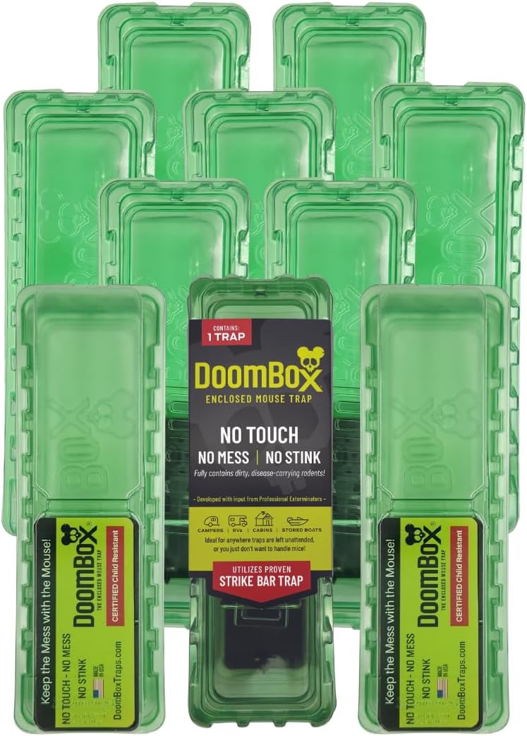 DoomBox Green Enclosed Mouse Trap with Click-It Closure Tech