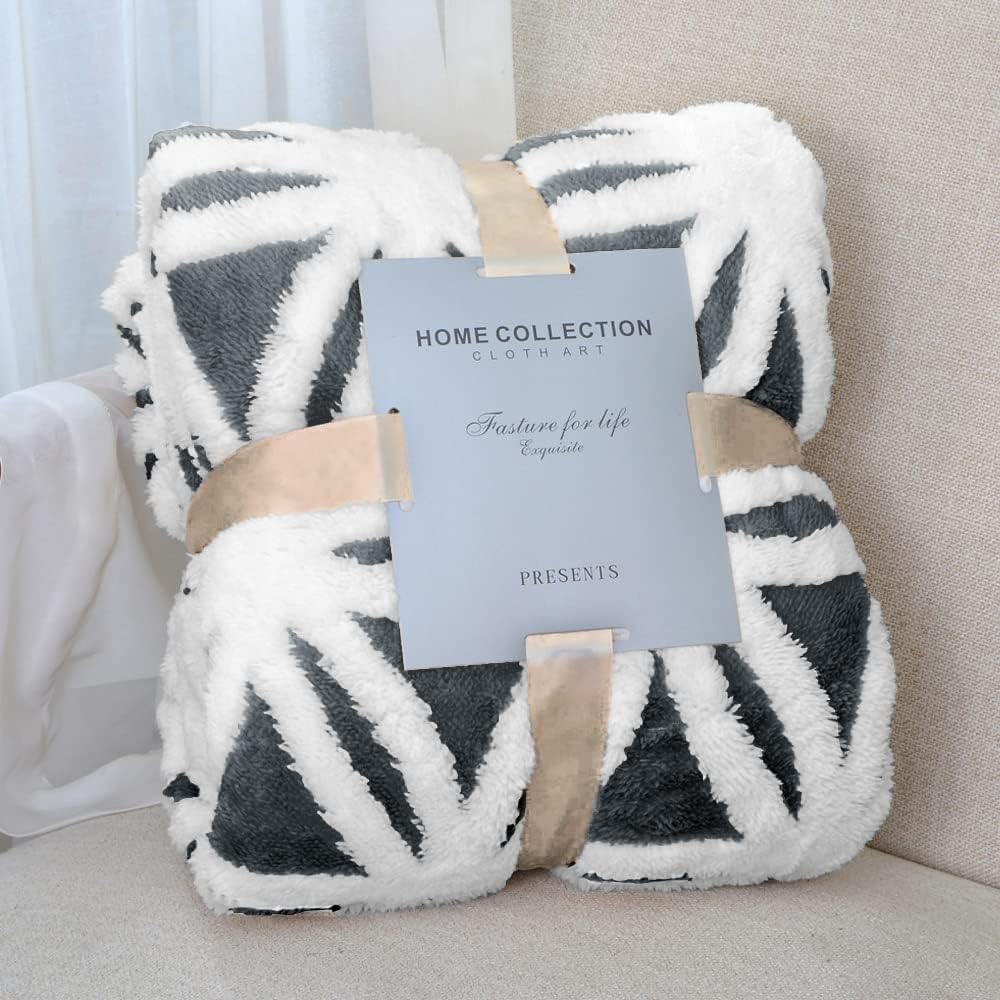 LOMAO Sherpa Fleece Blanket - Soft Dual Sided Throw Blanket