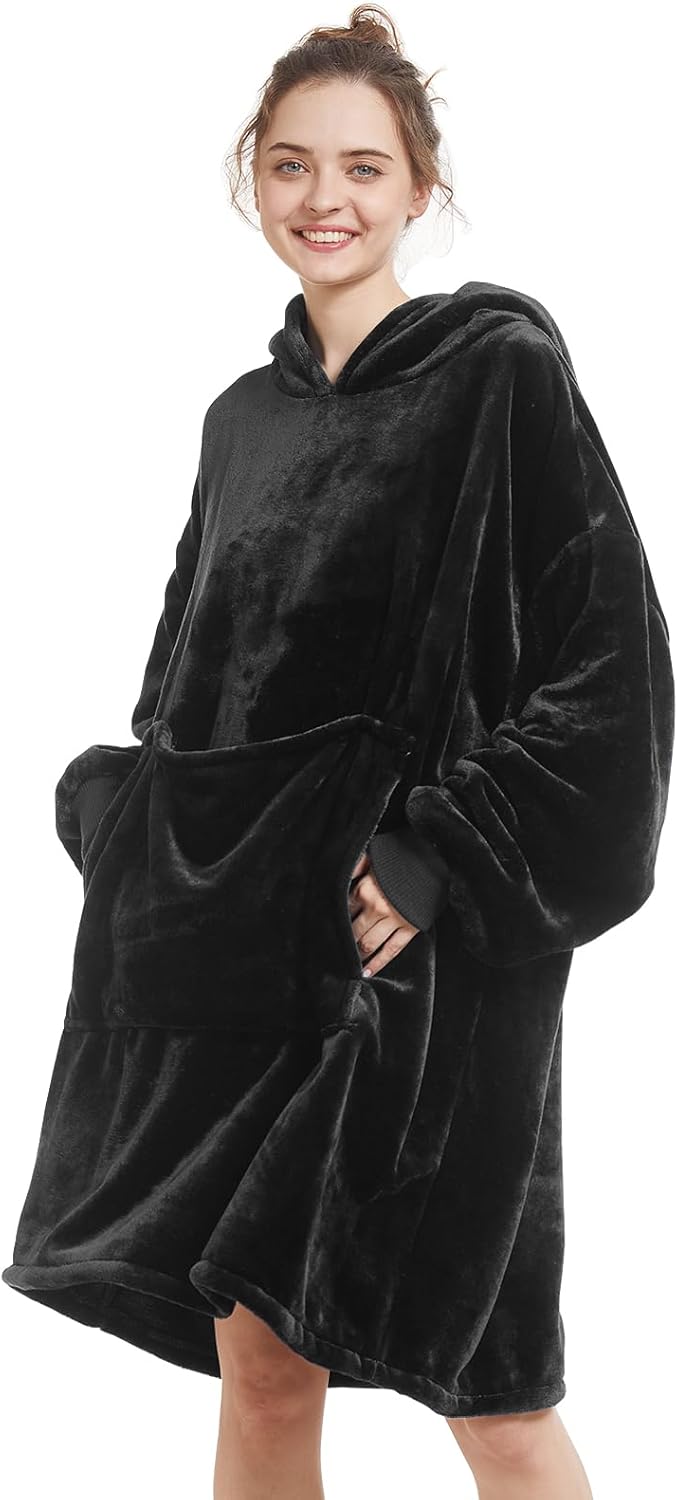 Aemilas Hoodie Blanket - Cozy Microfiber Gift for Adults