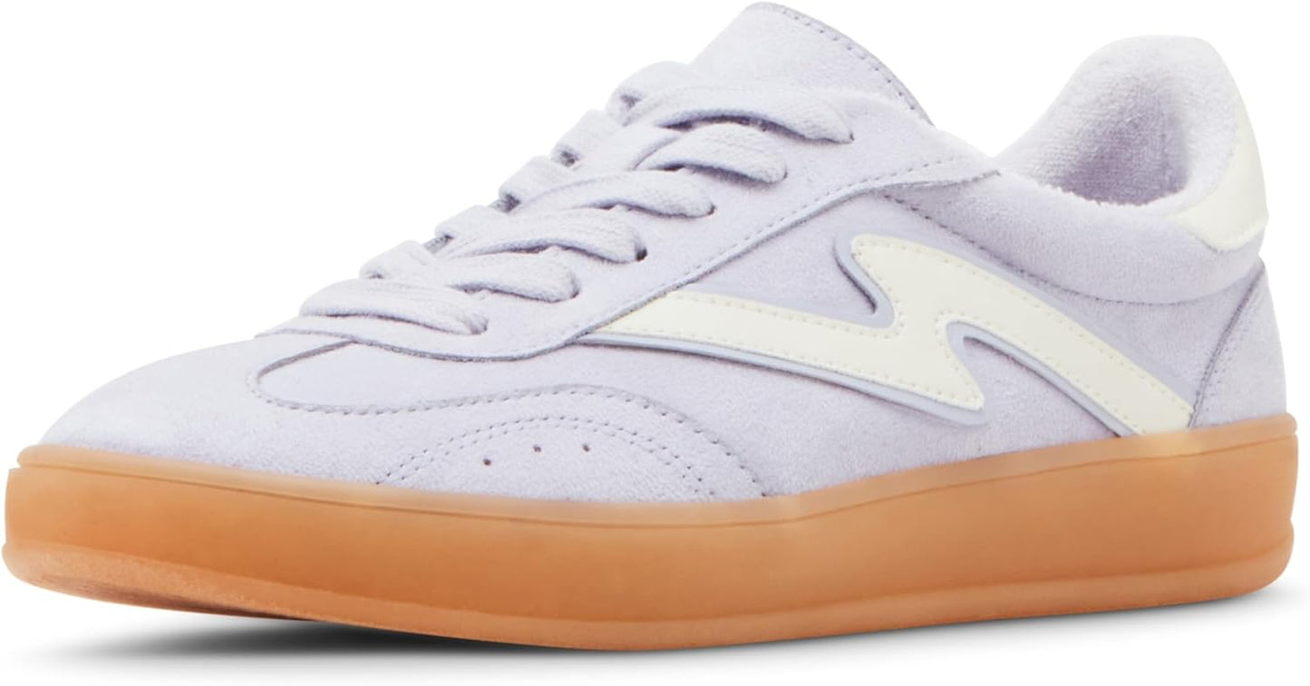 Madden Girl Women's Giia Sneaker: Stylish Comfort for Everyday Wear