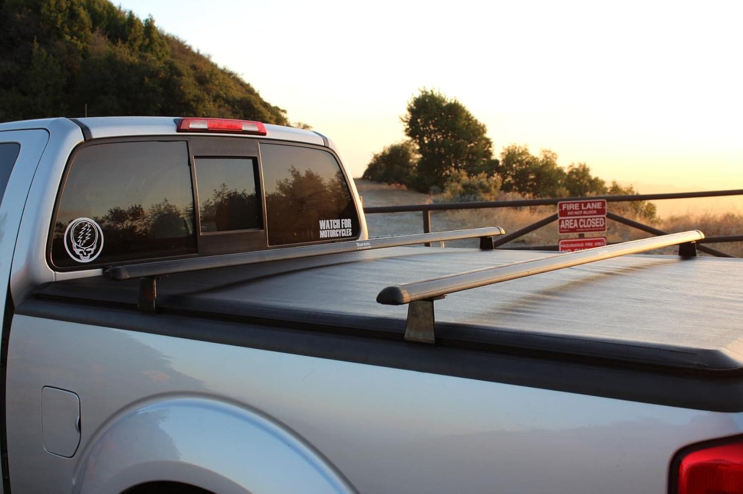 Durevo Truck Rack: Adjustable Aluminum Bar, Tonneau Cover Compatible