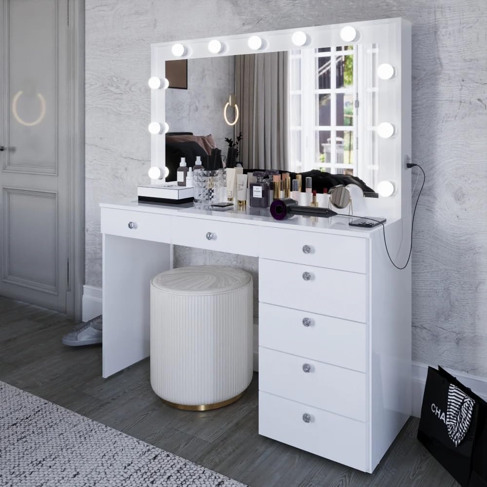 Boahaus Serena Vanity Desk: Hollywood Mirror Lights & USB Charging