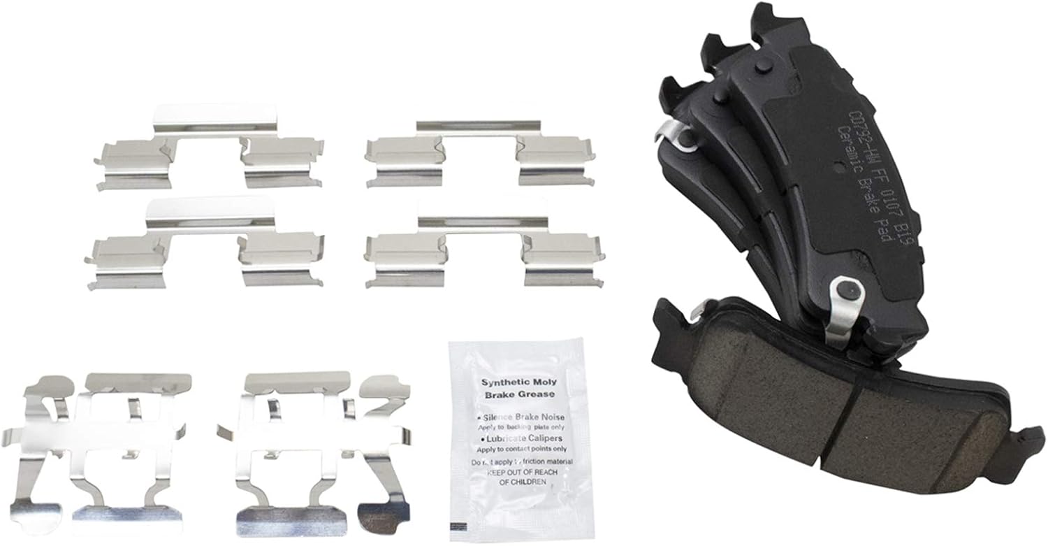 TRQ Rear Posi Ceramic Brake Pad Kit for Astro and Silverado