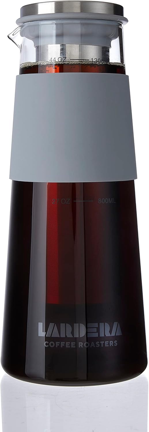 Enjoy Refreshing Cold Brew with 44oz Lardera Pitcher