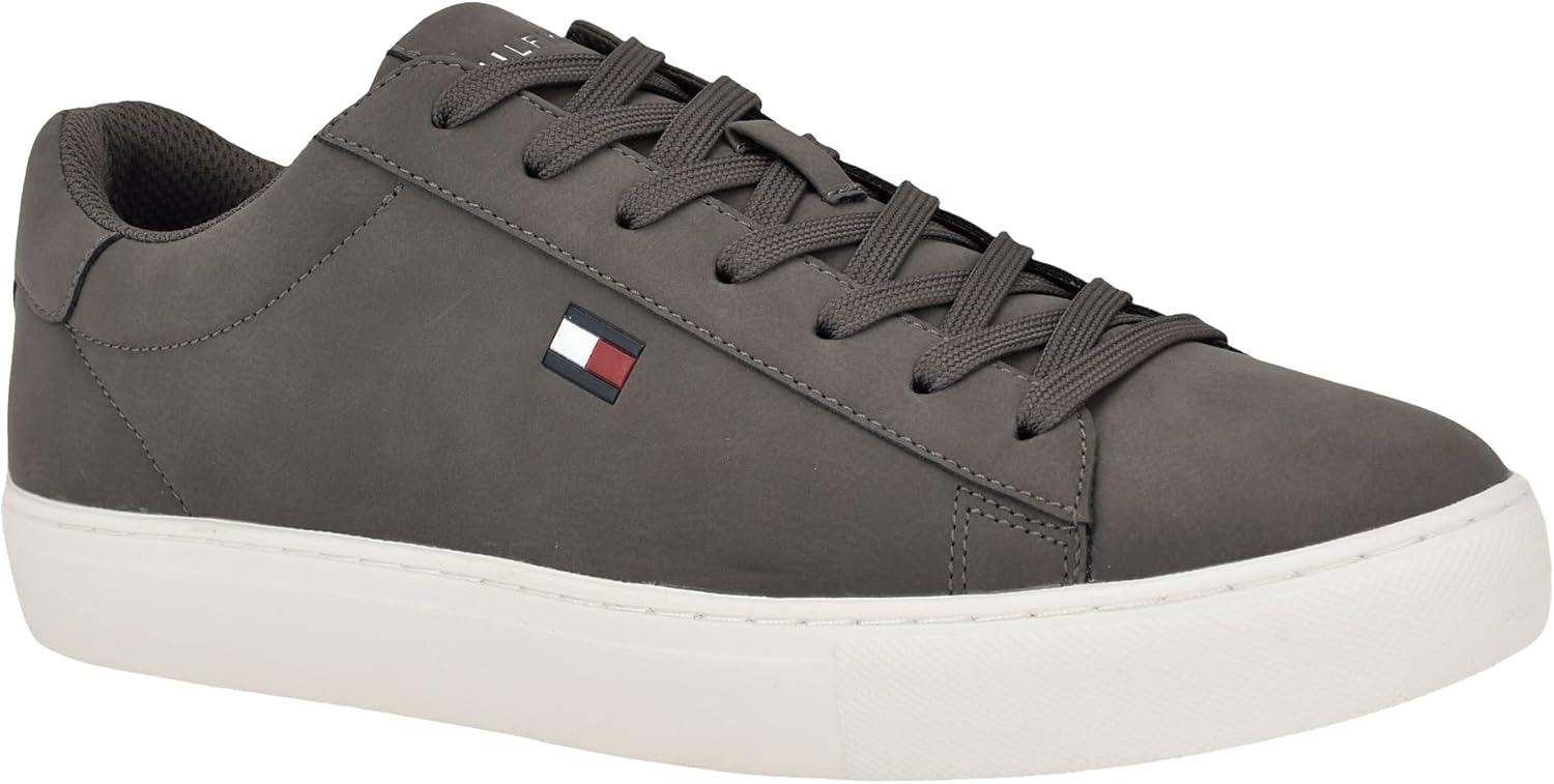 Tommy Hilfiger Brecon: Stylish Round Toe Lace-Up Sneakers