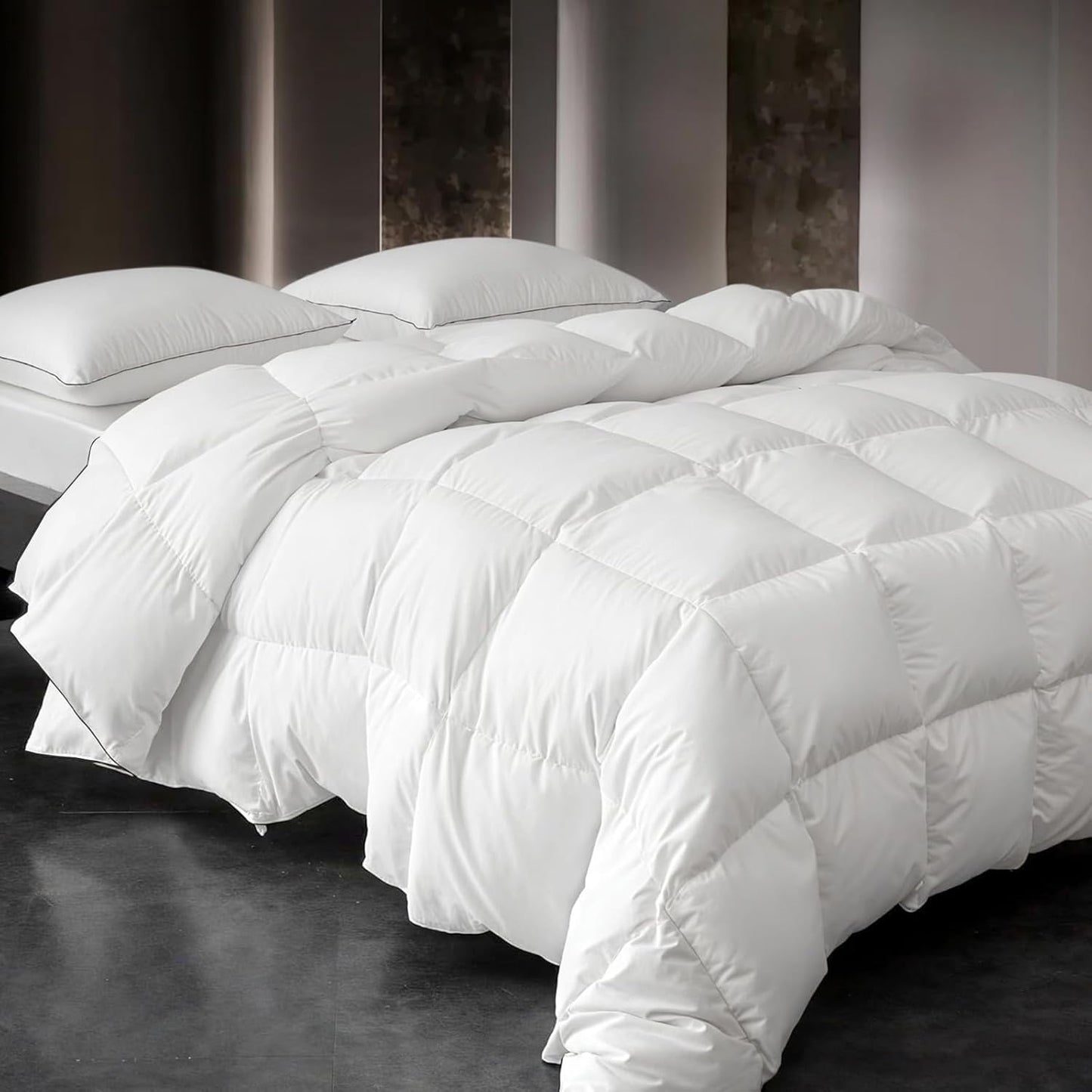 Down Fibers Comforter King Size for All Seasons Luxury Sleep