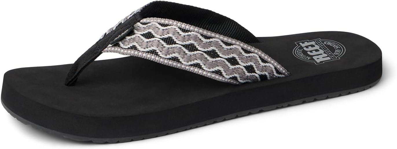 REEF Men's Smoothy Beach Flip Flops for Ultimate Comfort