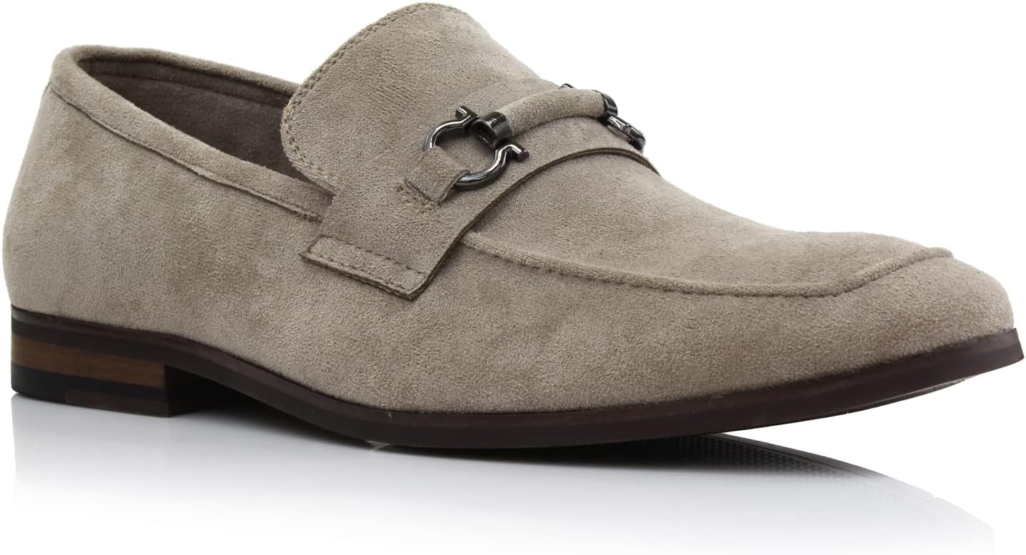Classic Moc-Toe Penny Loafers with Decorative Buckle Style