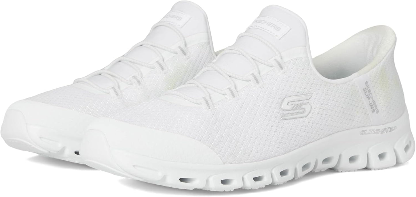 Skechers Women's Glide-Step-Pursuit Hands Free Slip-ins Sneaker Review