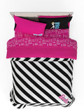 Queen Size Barbie 1959 Reversible Comforter & Sheet Set - Super Soft