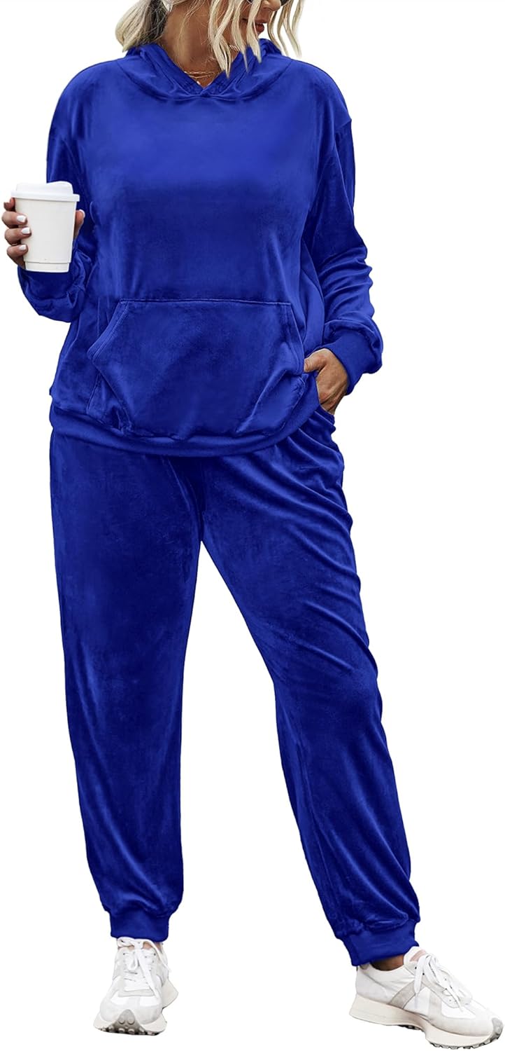 IN'VOLAND Plus Size Velour Tracksuit Set for Women Comfort
