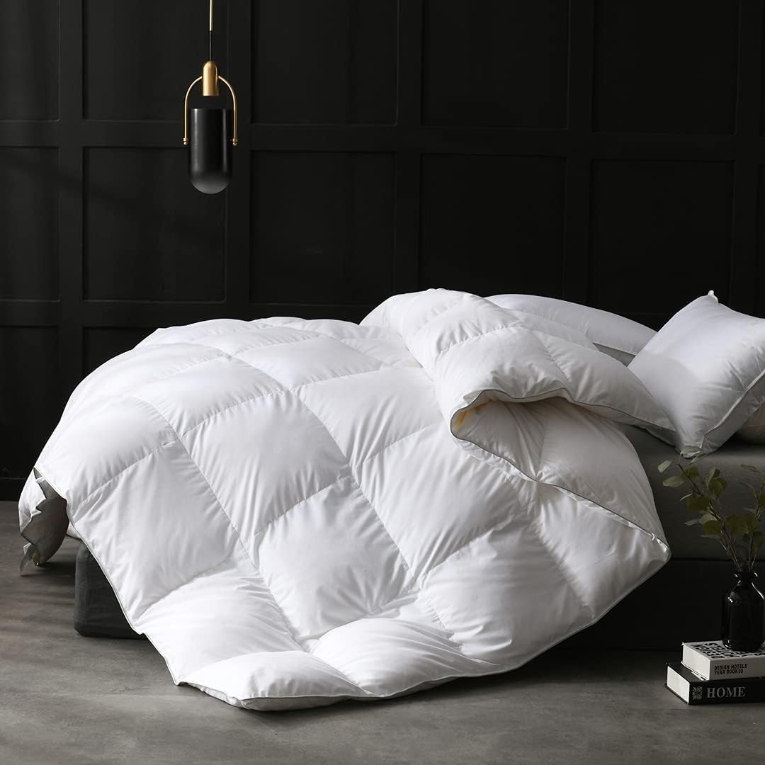 APSMILE Luxurious Feather Down Fibers Comforter for All Seasons