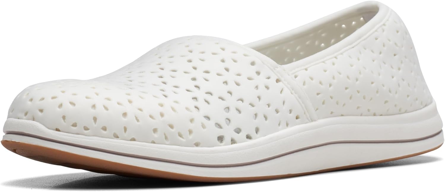Clarks Women's Breeze Emily Loafers for Ultimate Summer Comfort