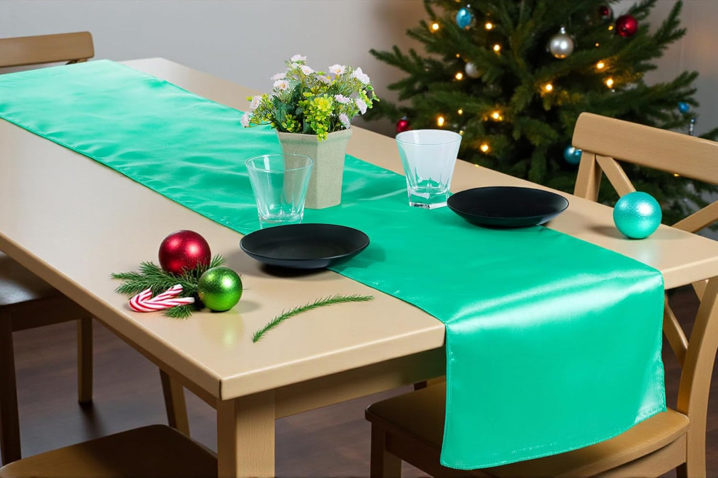 MDS Christmas Satin Table Runners - Luxurious 15 Pack Decor