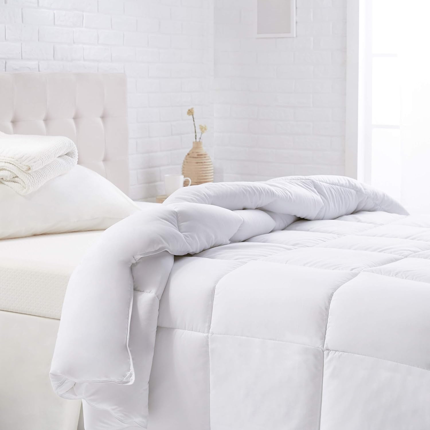 Cozy King Size Down Alternative Comforter for Warmth and Softness