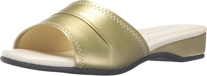 Daniel Green Women's Dormie Slipper: Comfort and Style Combined