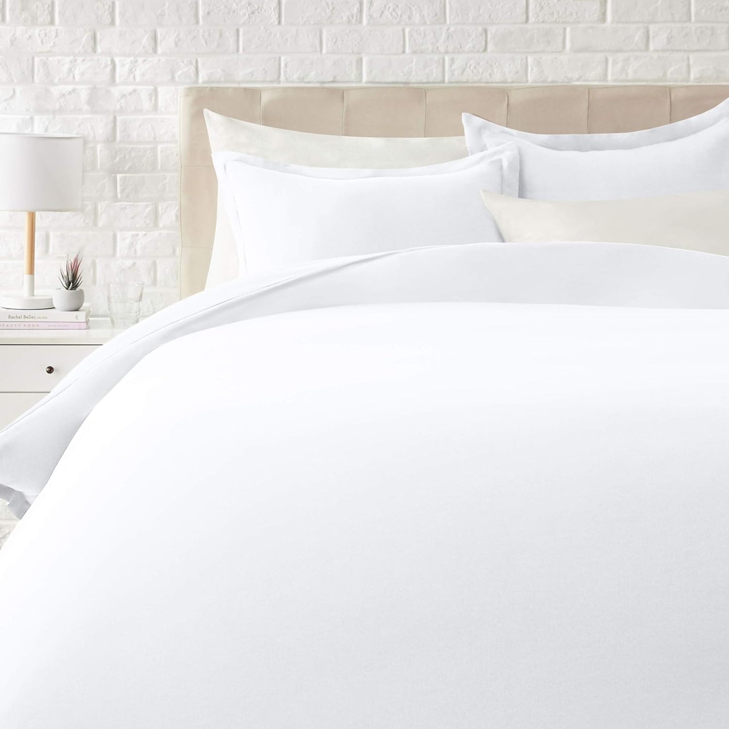 Light-Weight Microfiber Duvet Cover Set with Zipper Closure