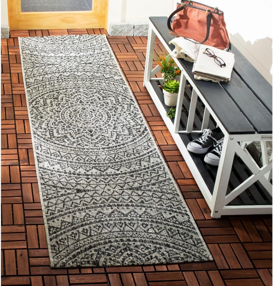 SAFAVIEH Courtyard Collection Runner Rug - Stylish & Durable