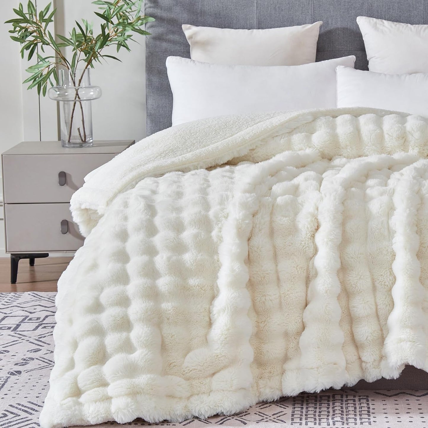 60x80 Inches Ultra-Soft Fuzzy Faux Fur Plush Twin Blanket