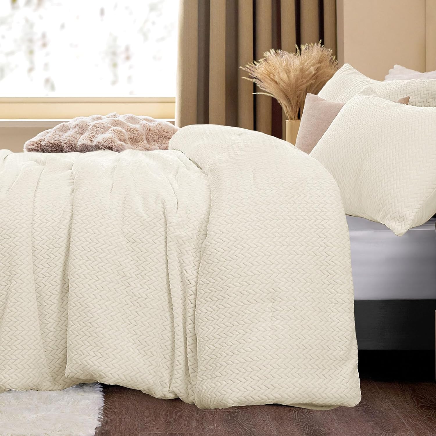 Fluffy Queen Comforter Set - Ultra Soft Fuzzy Bedding for Winter