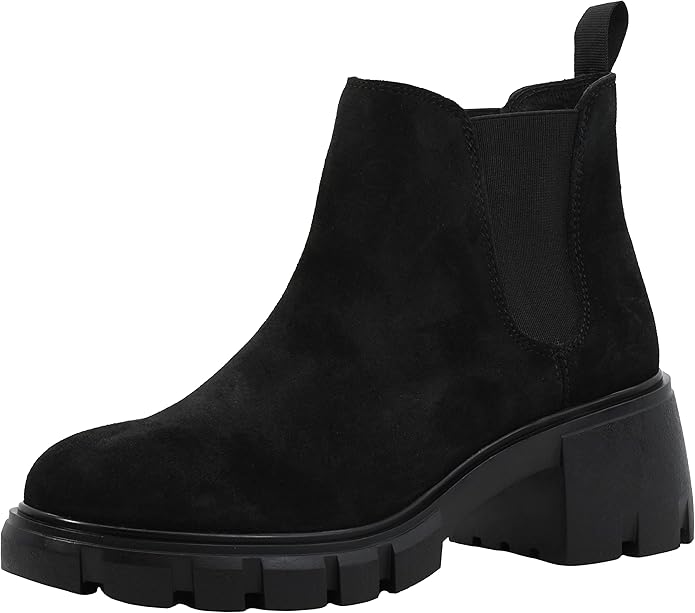 Steve Madden Women's Howler Ankle Boot: Stylish and Versatile Footwear