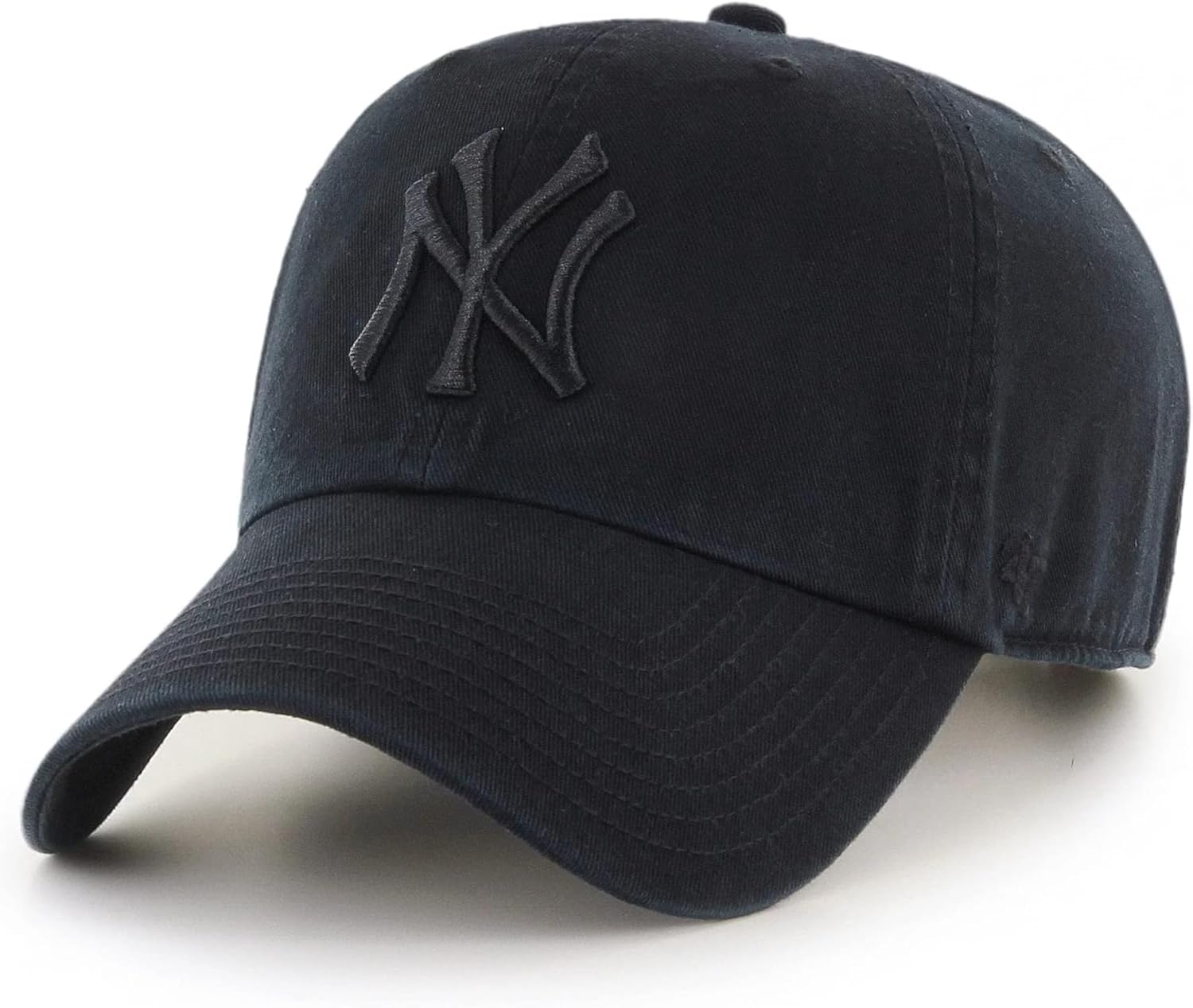 47 MLB Black/Black Clean Up Adjustable Hat for New York Yankees Fans