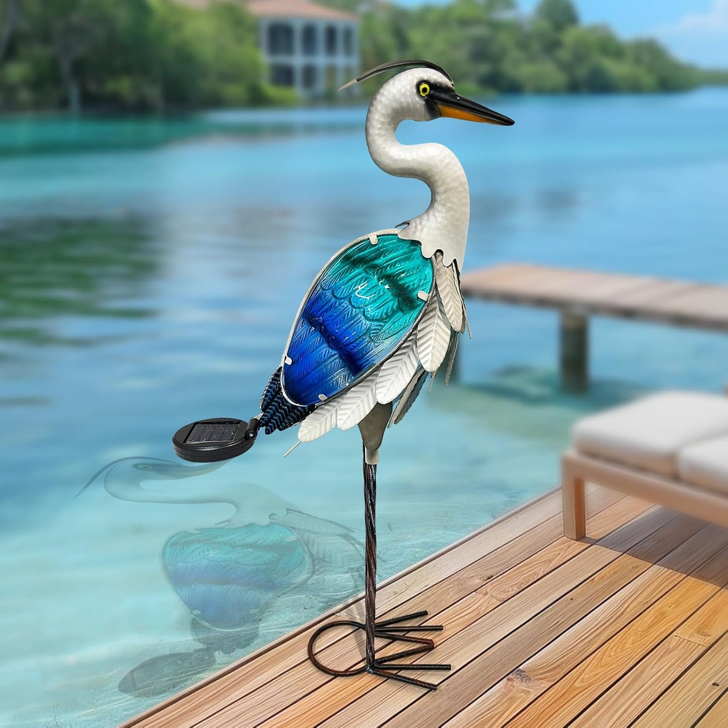 Solar Metal Crane Statue for Garden Decor - Elegant Heron Art
