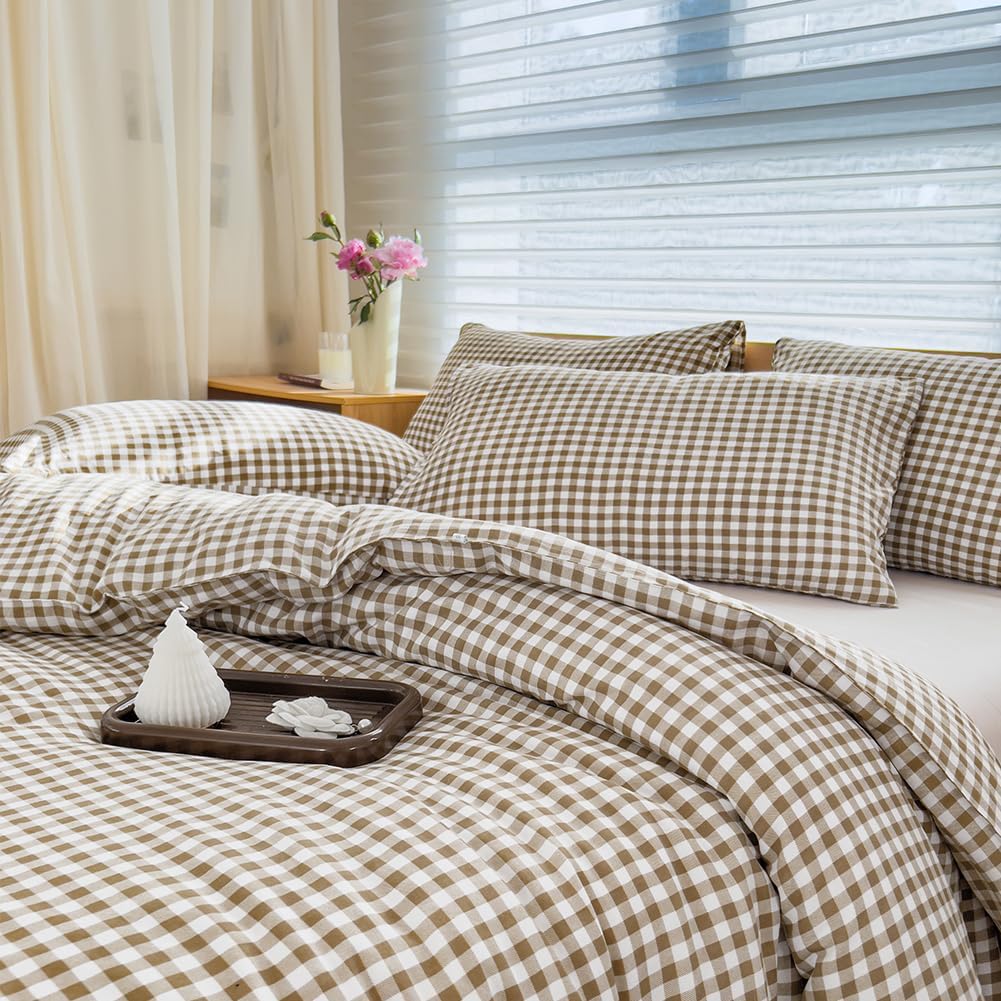Elegant Twin Comforter Set with Tan Gingham Design for Style