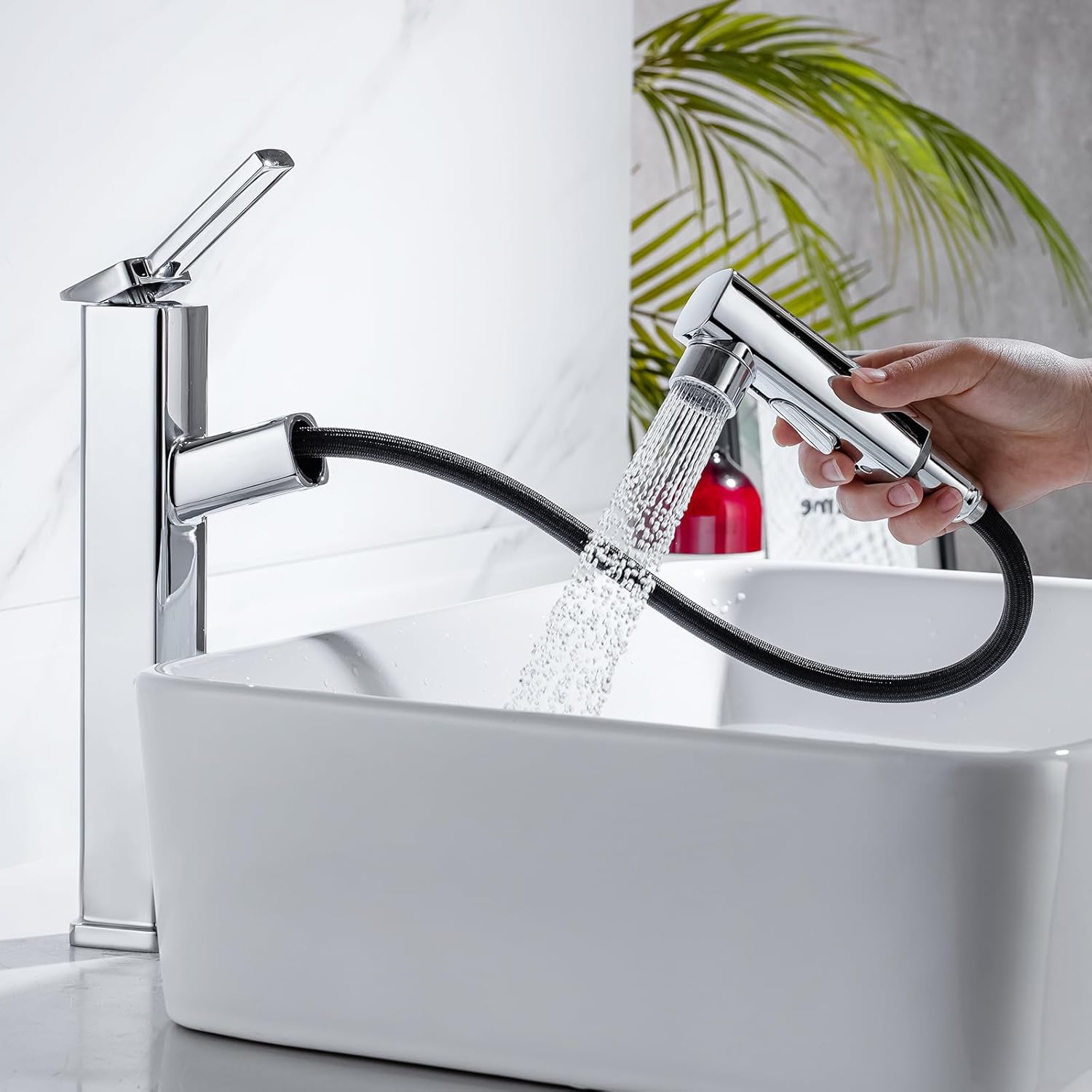 HANLIAN Single Hole Bathroom Faucet with Pull Out Sprayer