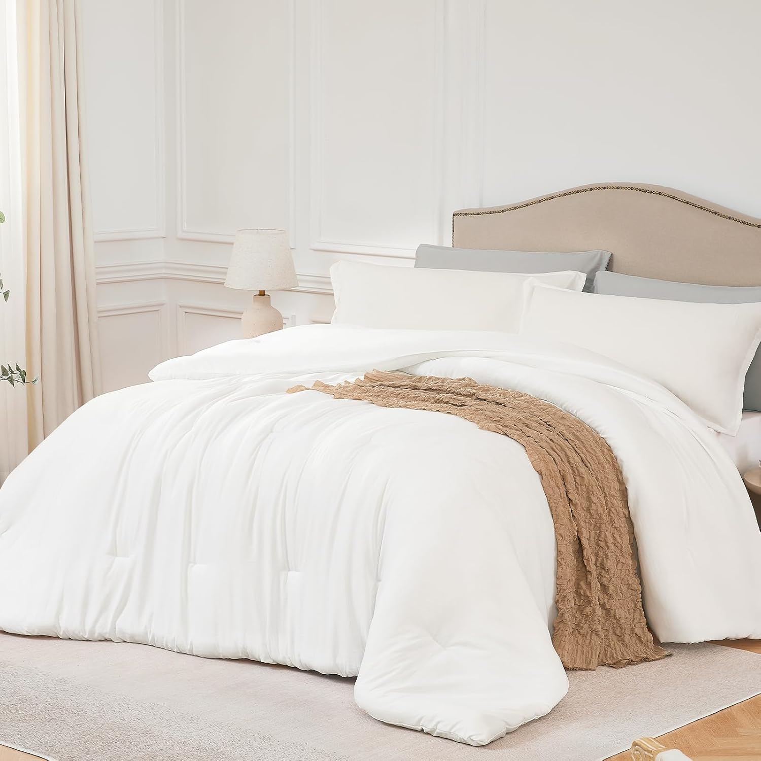 Oversized Queen Comforter Set White 3PCS Soft Lightweight Bedding