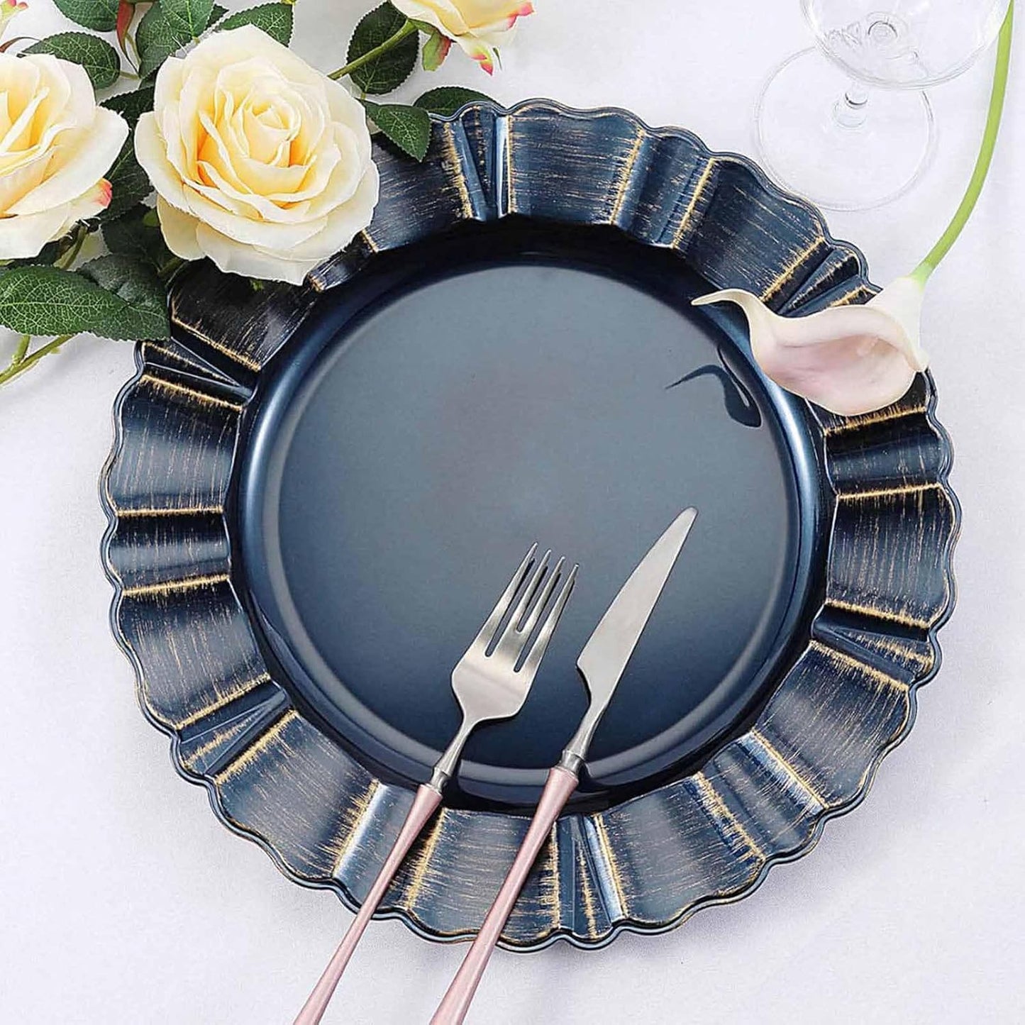 12-Pack Navy Blue Acrylic Charger Plates with Gold Rim for Events