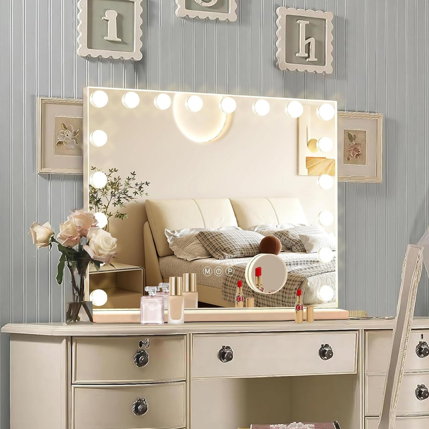 Hollywood Vanity Mirror with Lights and USB Charging Port