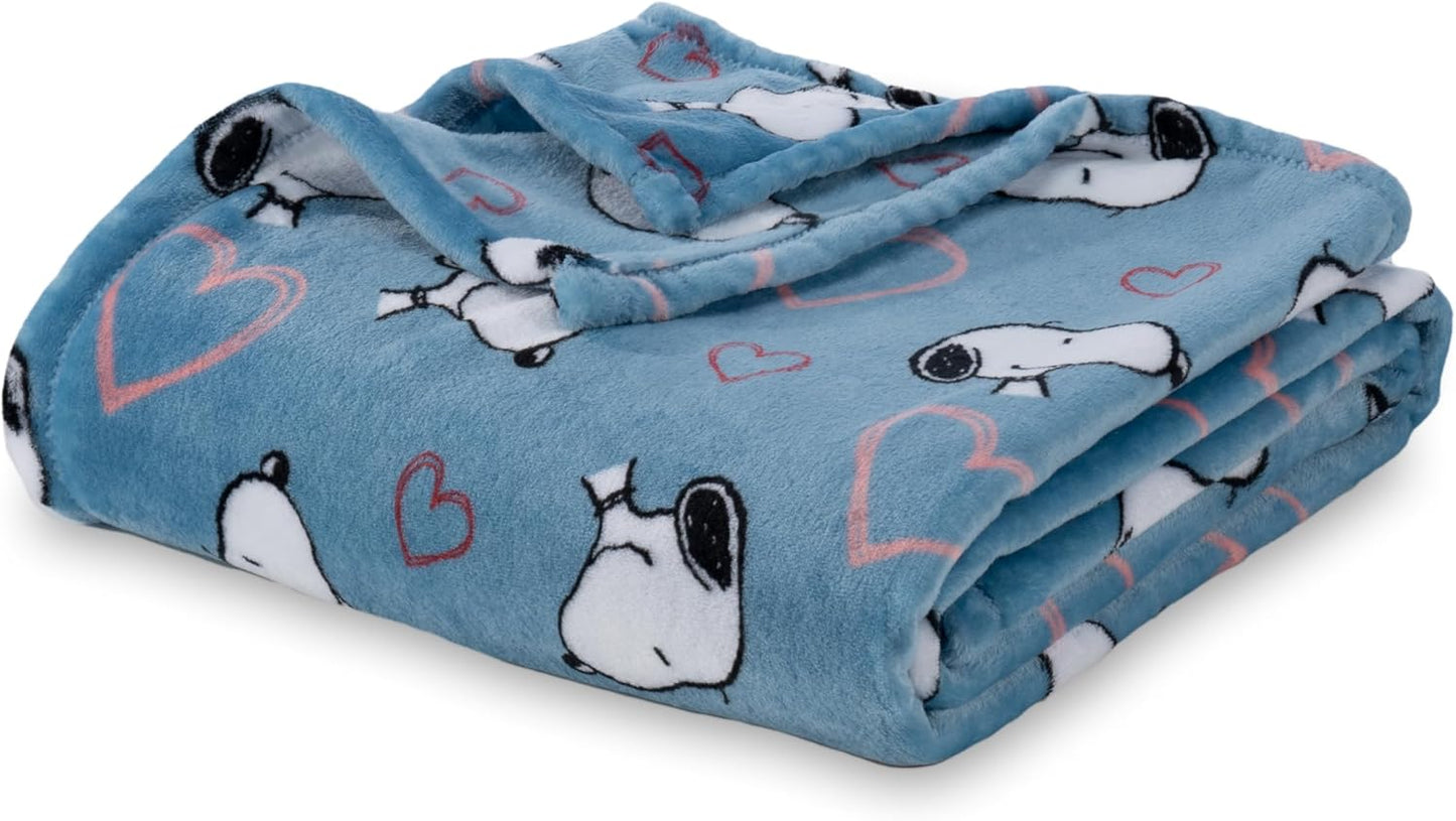 Peanuts VelvetLoft Snoopy Plush Blanket for Cozy Comfort