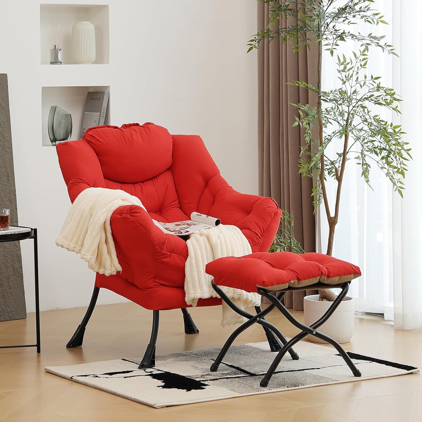 Modern Lazy Chair with Folding Footrest for Cozy Relaxation