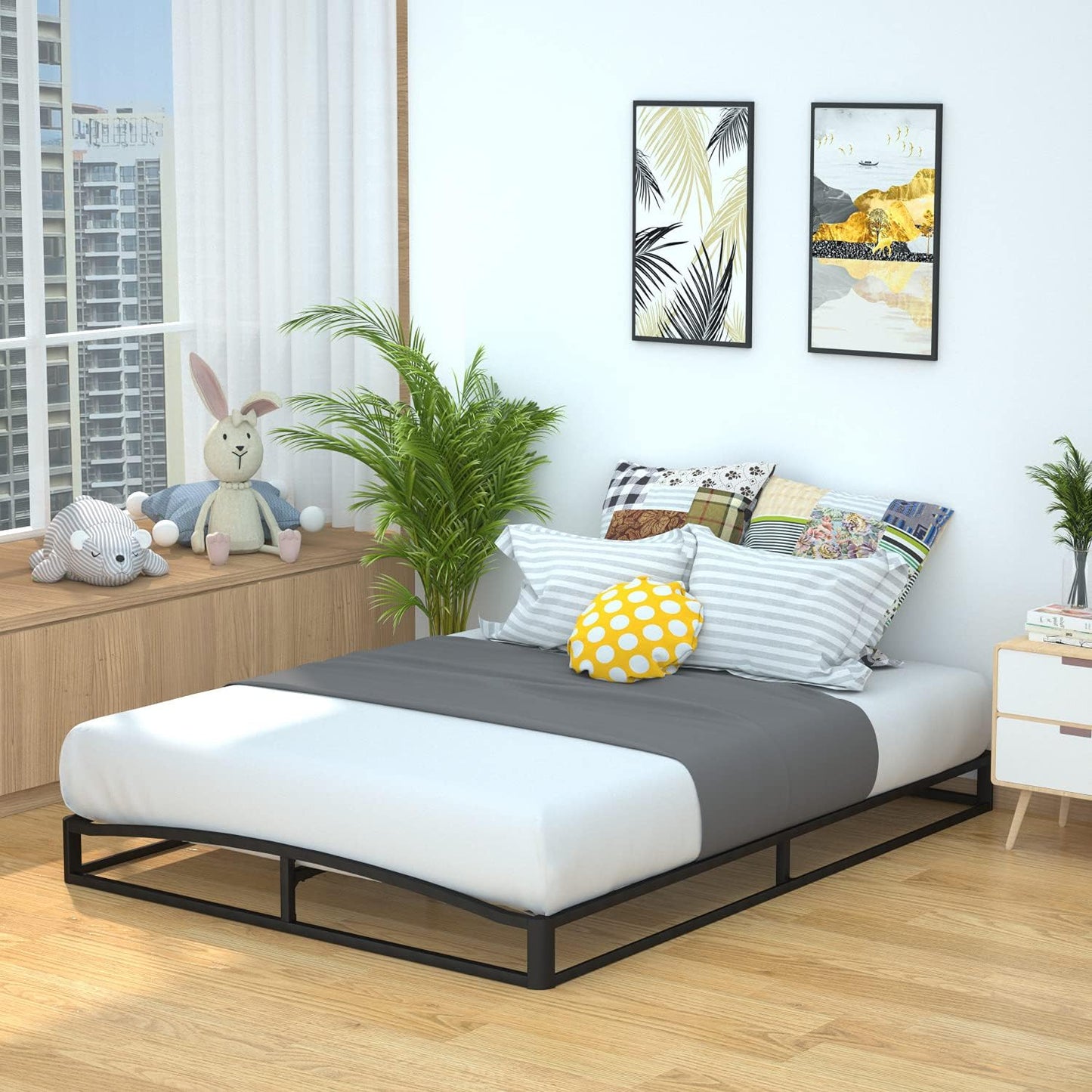 Durable Metal Platform Bed Frame with Wood Slat Support