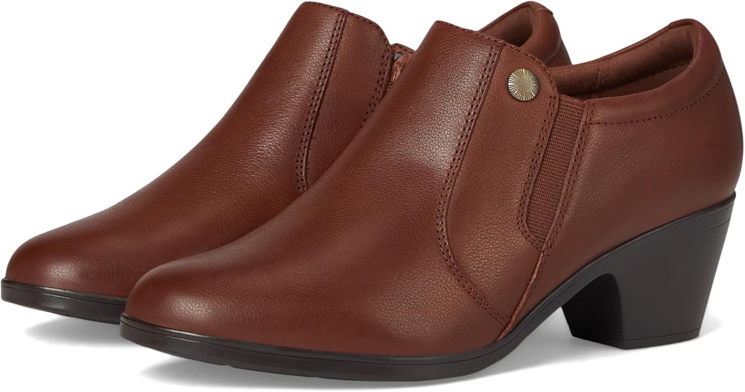 Clarks Womens Emily2 Reyna: Stylish Comfort for Every Occasion