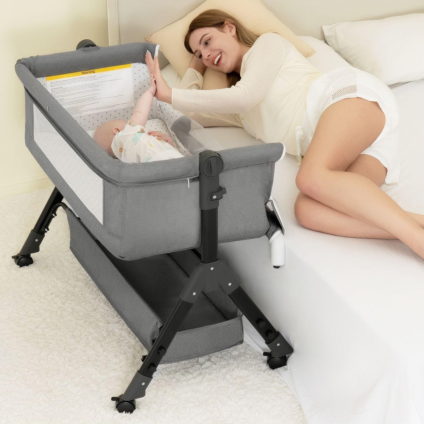 3 in 1 Baby Bassinet Bedside Sleeper with Adjustable Features