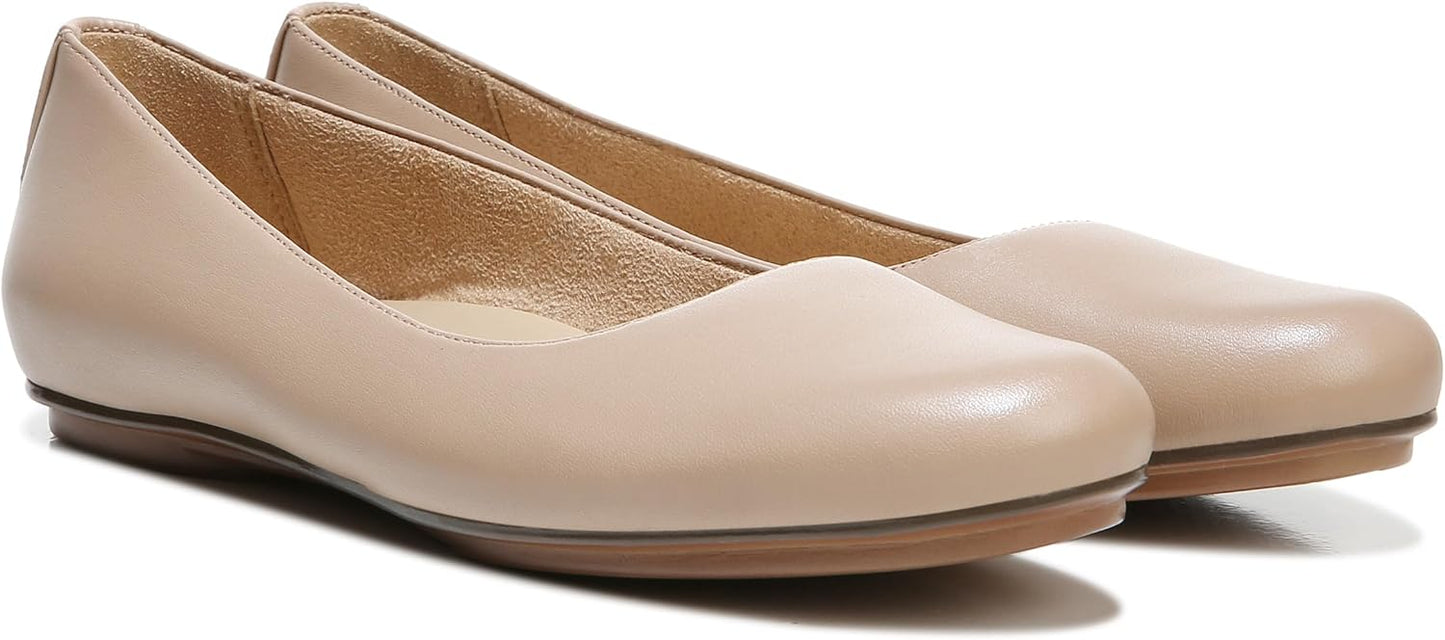 Naturalizer Women's Maxwell Ballet Flats for All-Day Comfort
