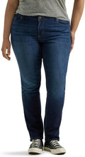 Lee Women's Petite Legendary Mid Rise Straight Leg Jean (Style 4DFZ)