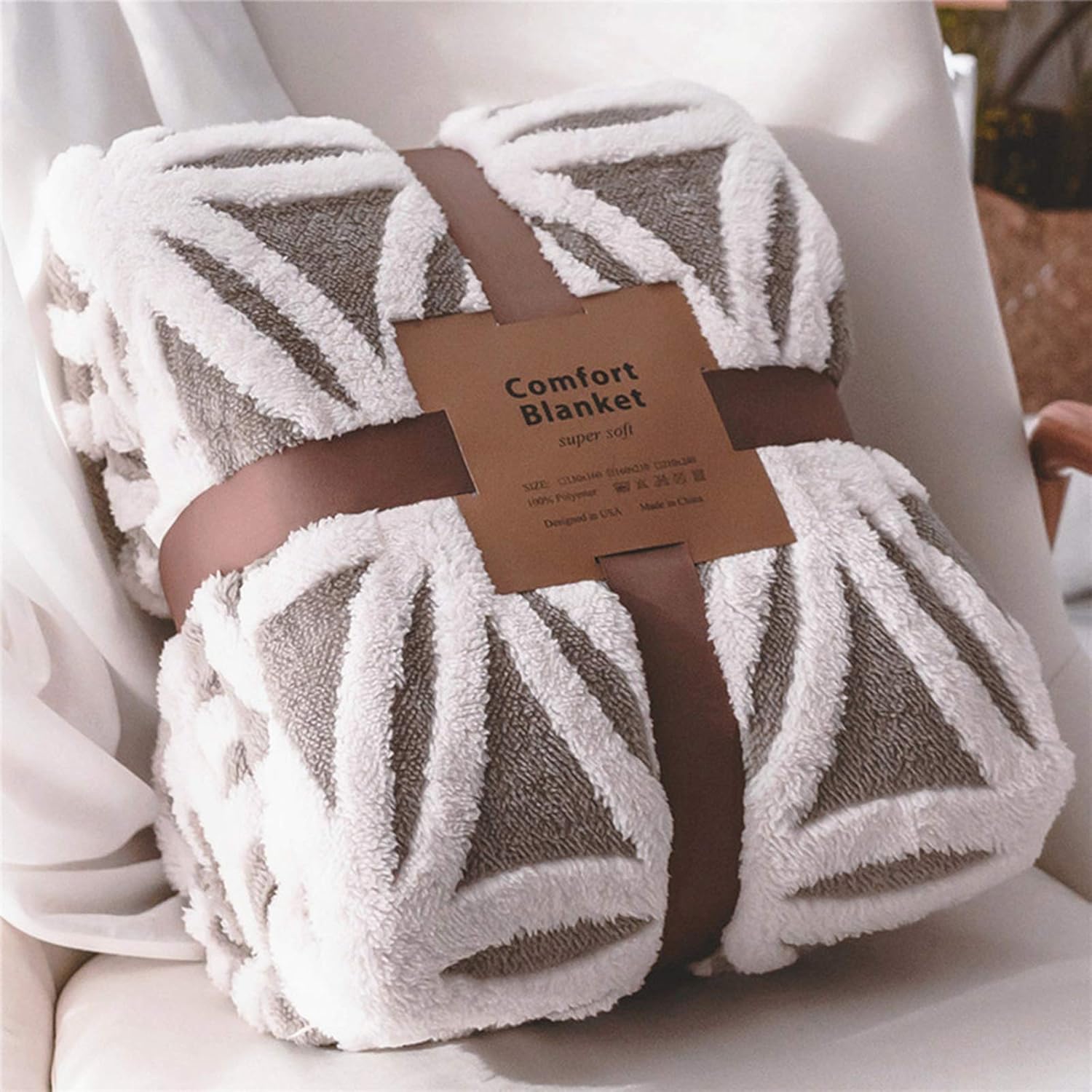 LOMAO Sherpa Fleece Blanket 90x90 for Couch and Bed Use