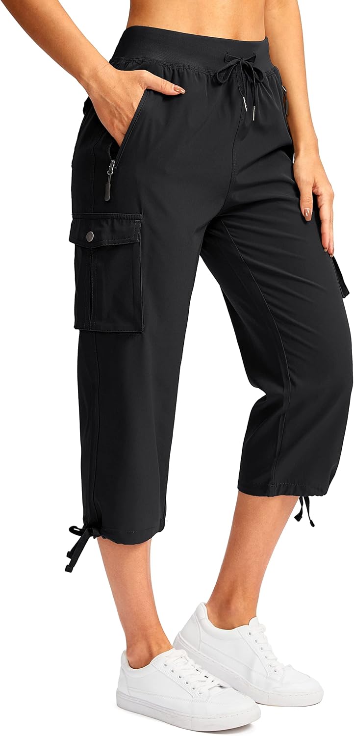 Soothfeel Women's Cargo Capris Pants for Travel and Hiking